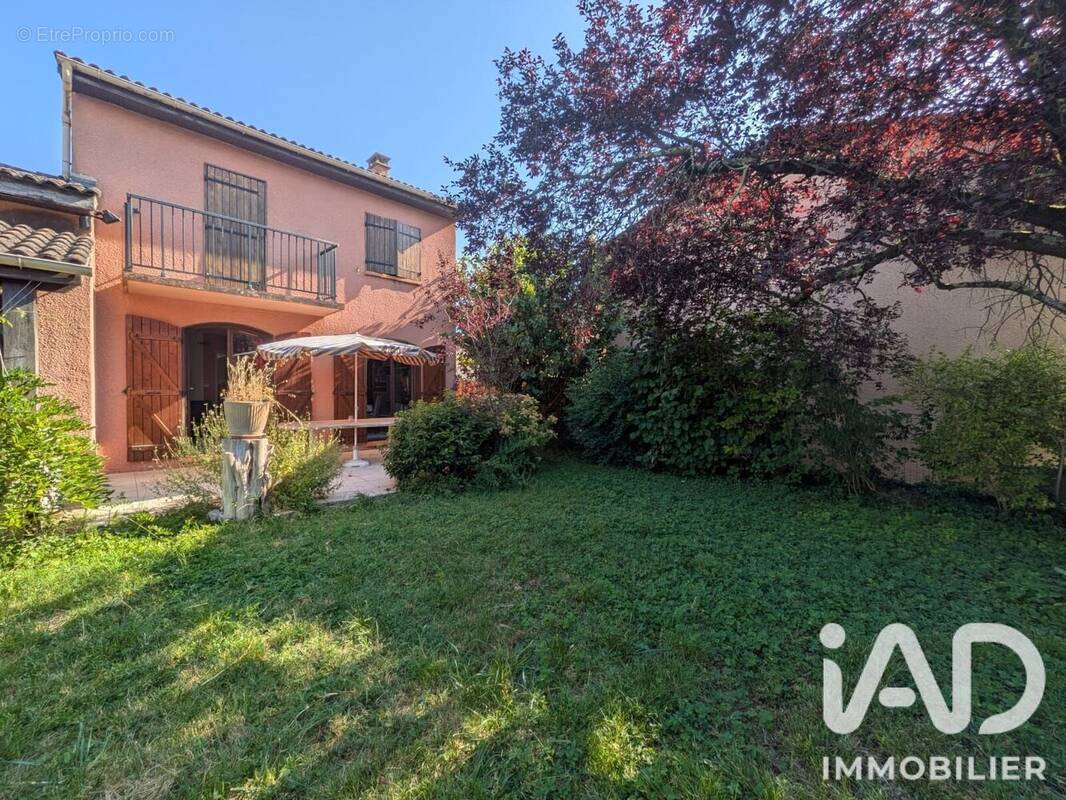 Photo 1 - Maison à CORBAS