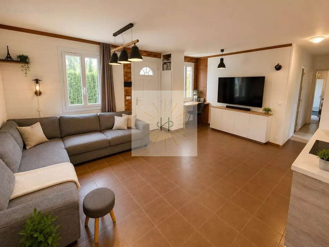 Maison à LAVILLEDIEU
