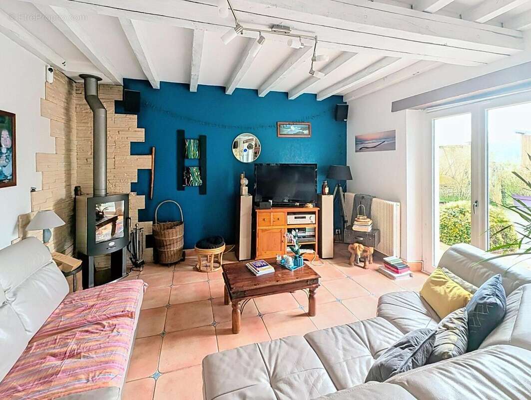 Photo 2 - Maison à PELLOUAILLES-LES-VIGNES