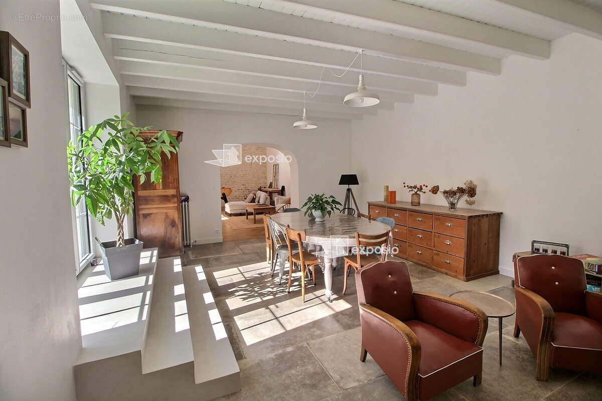 Maison à SAINT-GELAIS