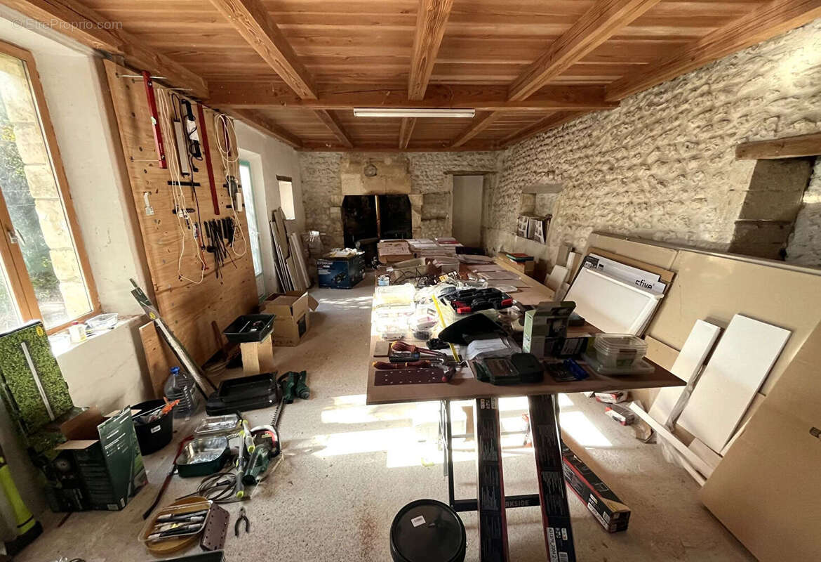 Maison à BLANZAC-PORCHERESSE