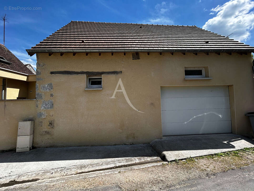 Maison à CONTRES
