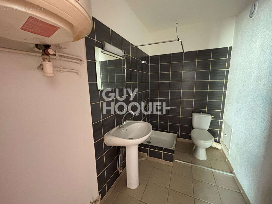 Immeuble à vendre au centre-ville d'Aubenas - Réf. 7282 - photo 4