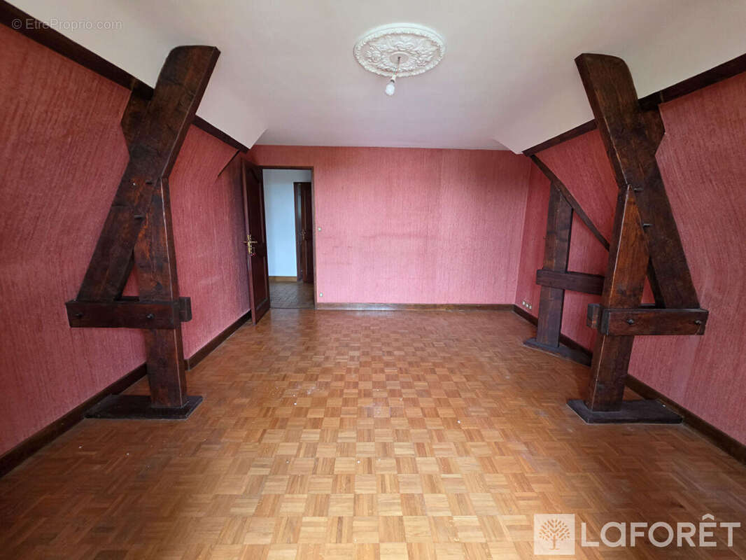 Maison à MERVILLE-FRANCEVILLE-PLAGE