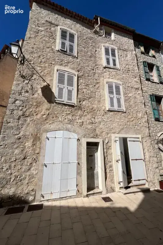 83830 claviers haut var superbe batisse de village a renover - photo 14