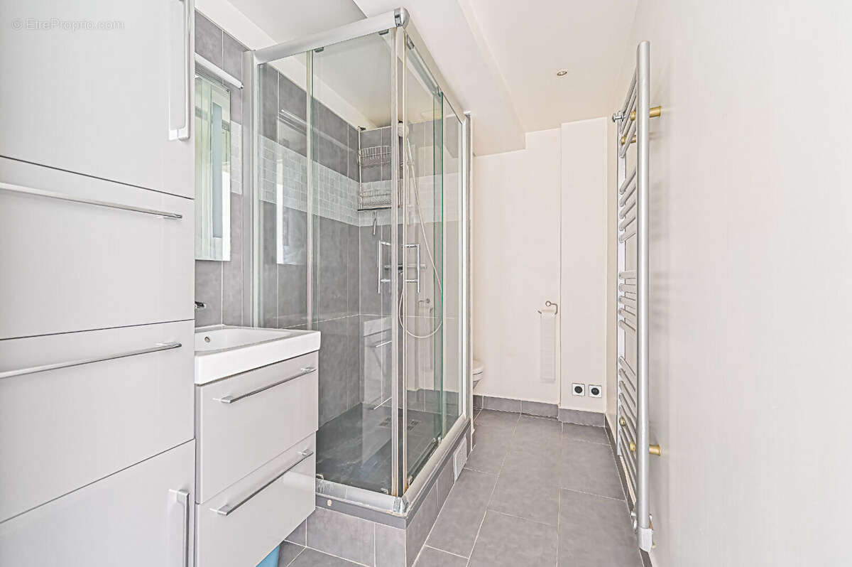 Appartement à PARIS-3E