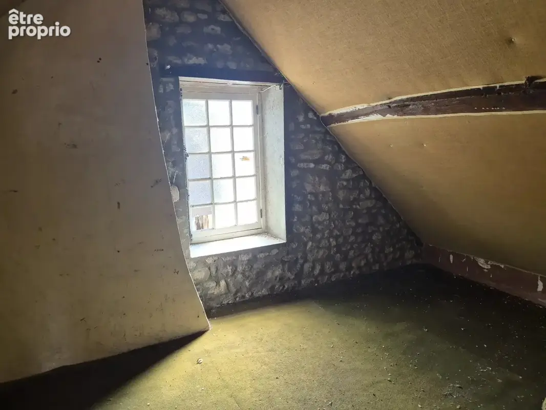 Maison à rénover avec terrain. - photo 6