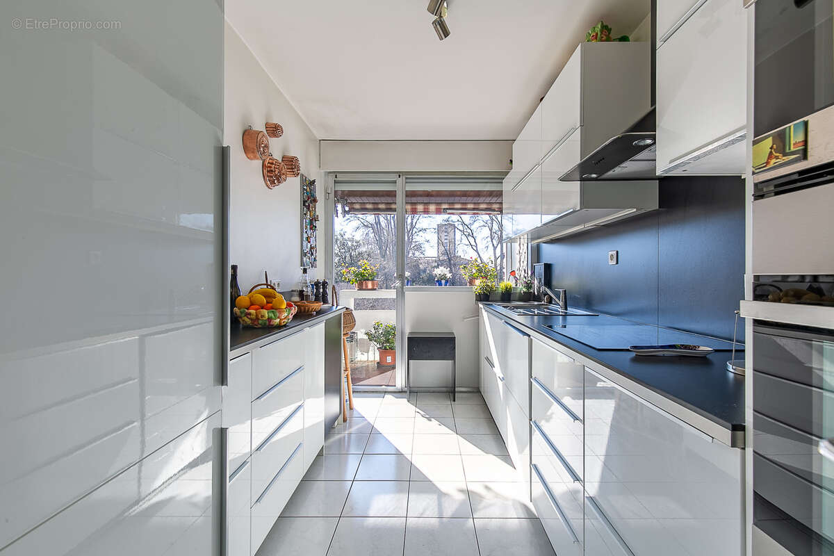 Appartement à MARSEILLE-9E