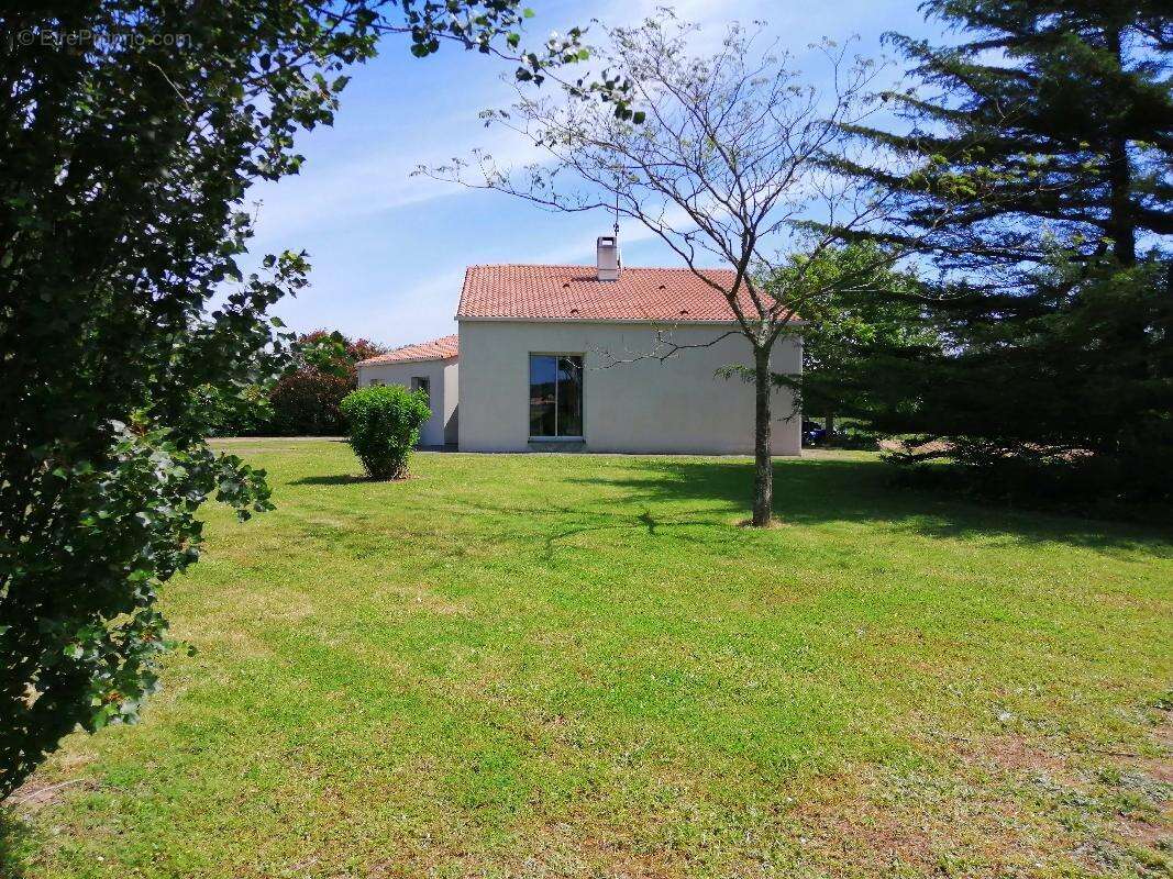 Maison à LONGEVILLE-SUR-MER
