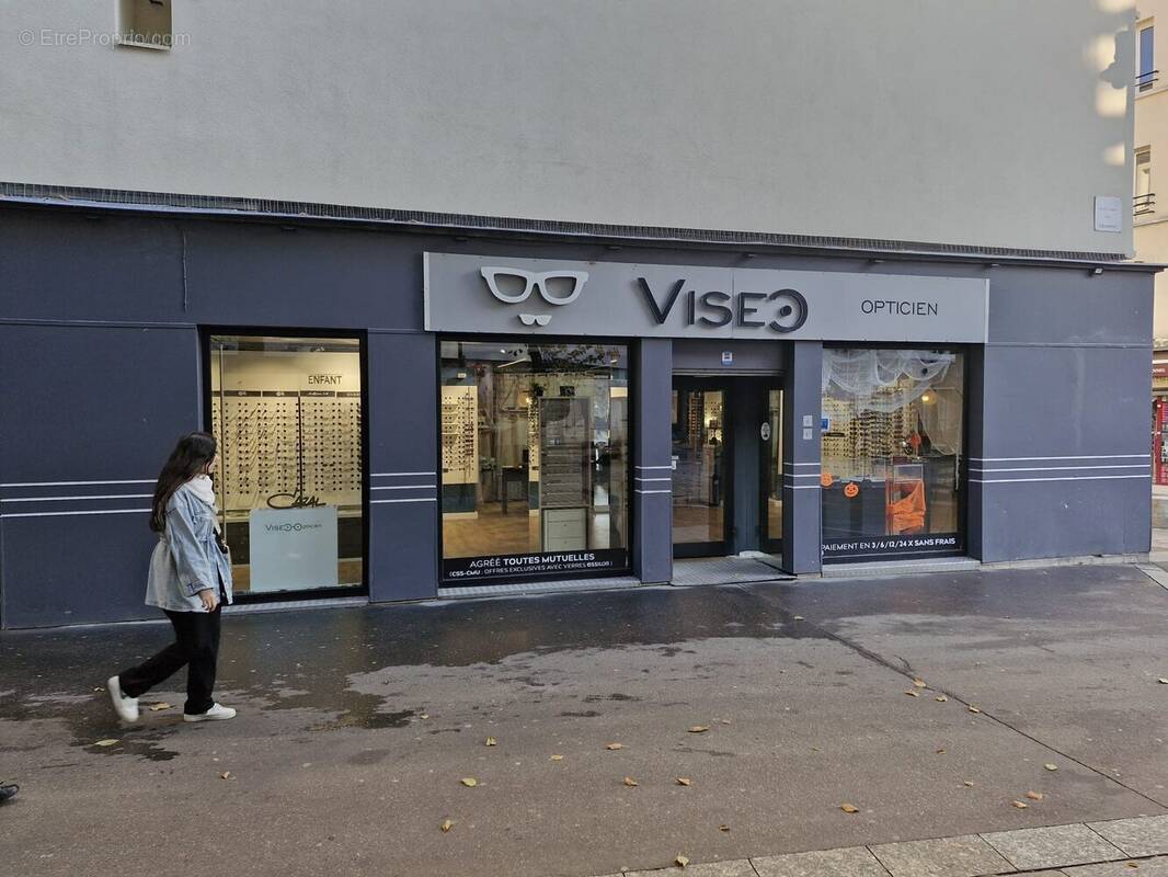 Commerce à SAINT-DENIS