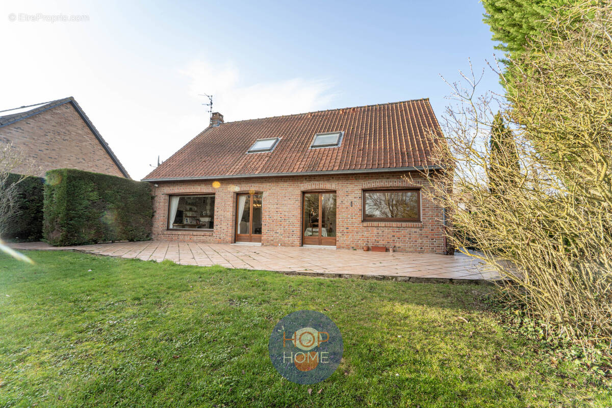 Maison à NEUVE-CHAPELLE