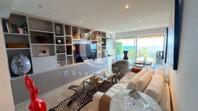 Appartement à VALLAURIS