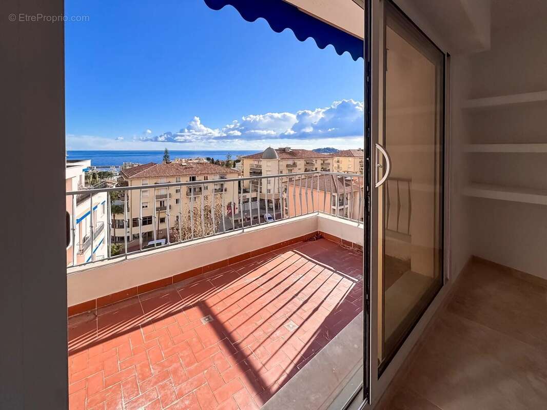 Appartement à BEAULIEU-SUR-MER