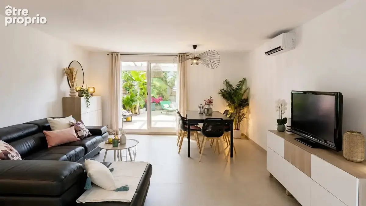 HYÈRES, Bas de Costebelle – Maison R+1 70 m², terrasse, jardin, stationnements - photo 2