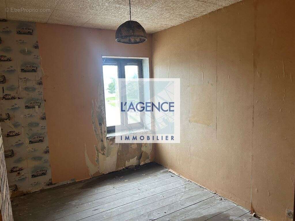 Maison à COUCY-LES-EPPES