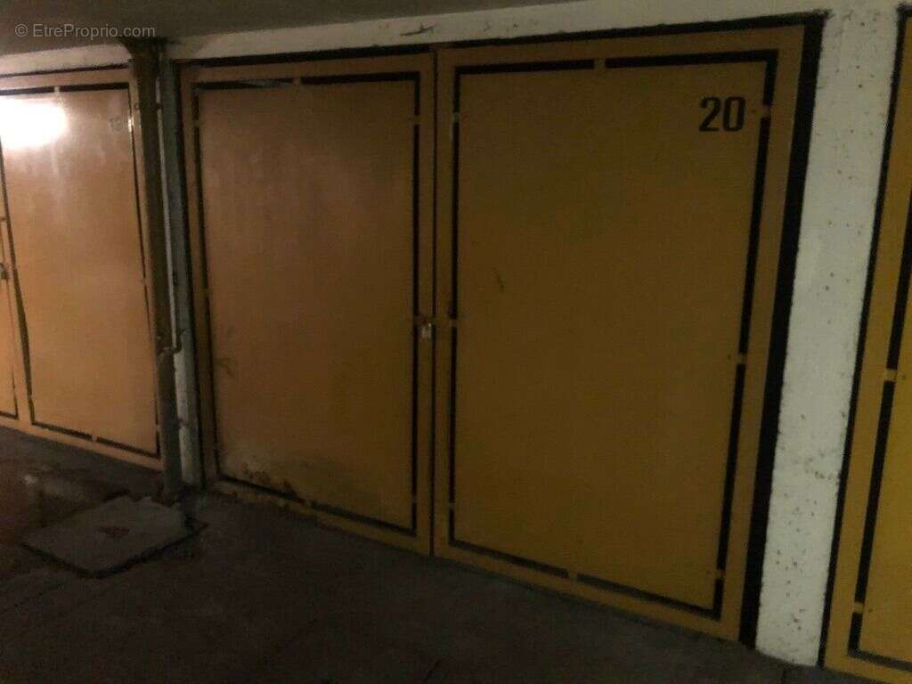 Parking à VINCENNES