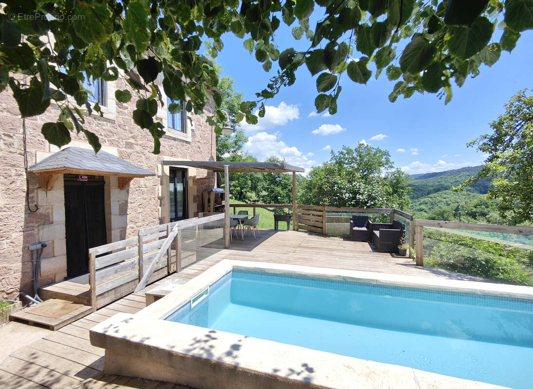 Maison à SAINT-GENIEZ-D'OLT