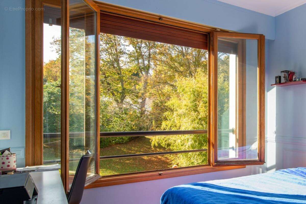 Appartement à BOUGIVAL