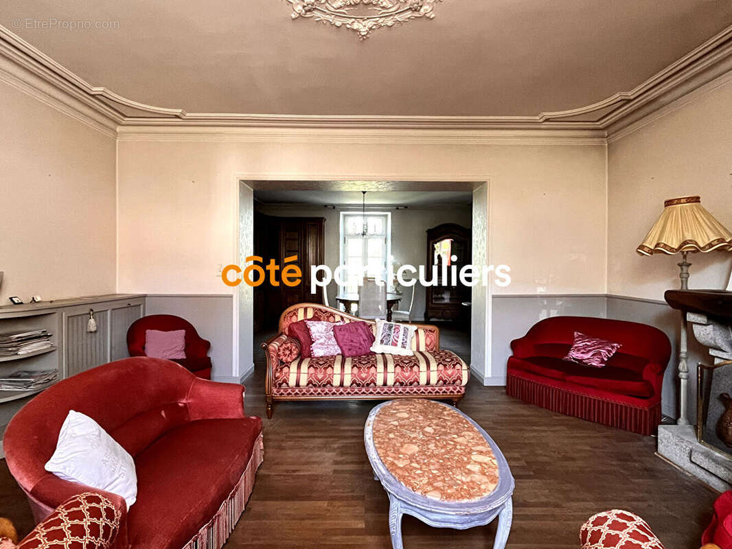 Le poiré-sur-vie -- demeure du xviii siècle -- 310 m² habitables -- 14 pièces -- piscine -- 2 logements -- proche commerce - photo 5