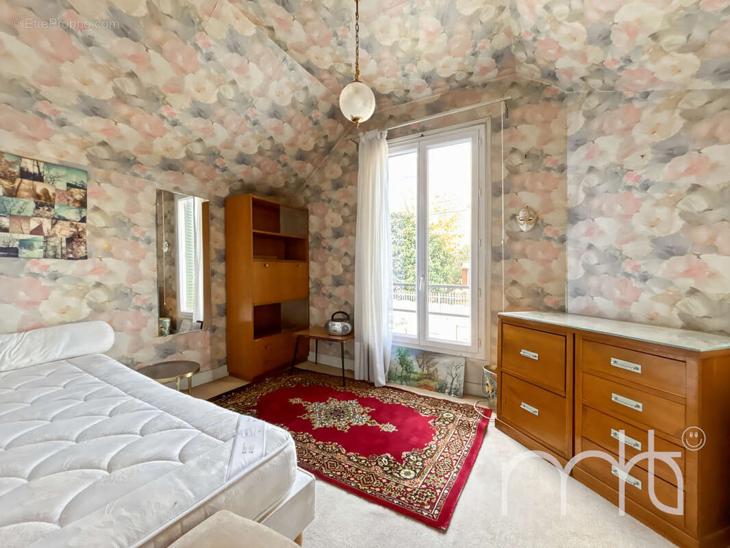 Maison à BOIS-COLOMBES