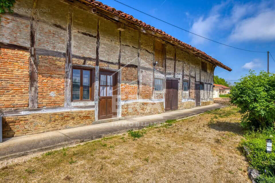 Maison 353m² à montrevel-en-bresse - photo 13