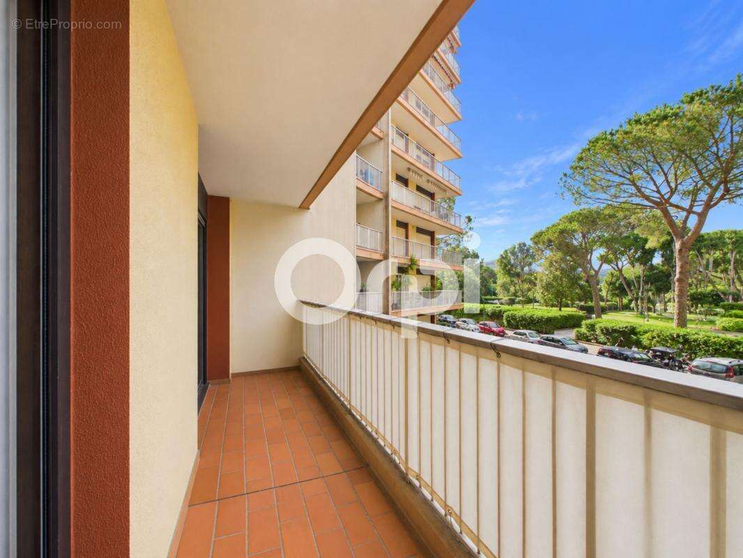 Appartement à MANDELIEU-LA-NAPOULE