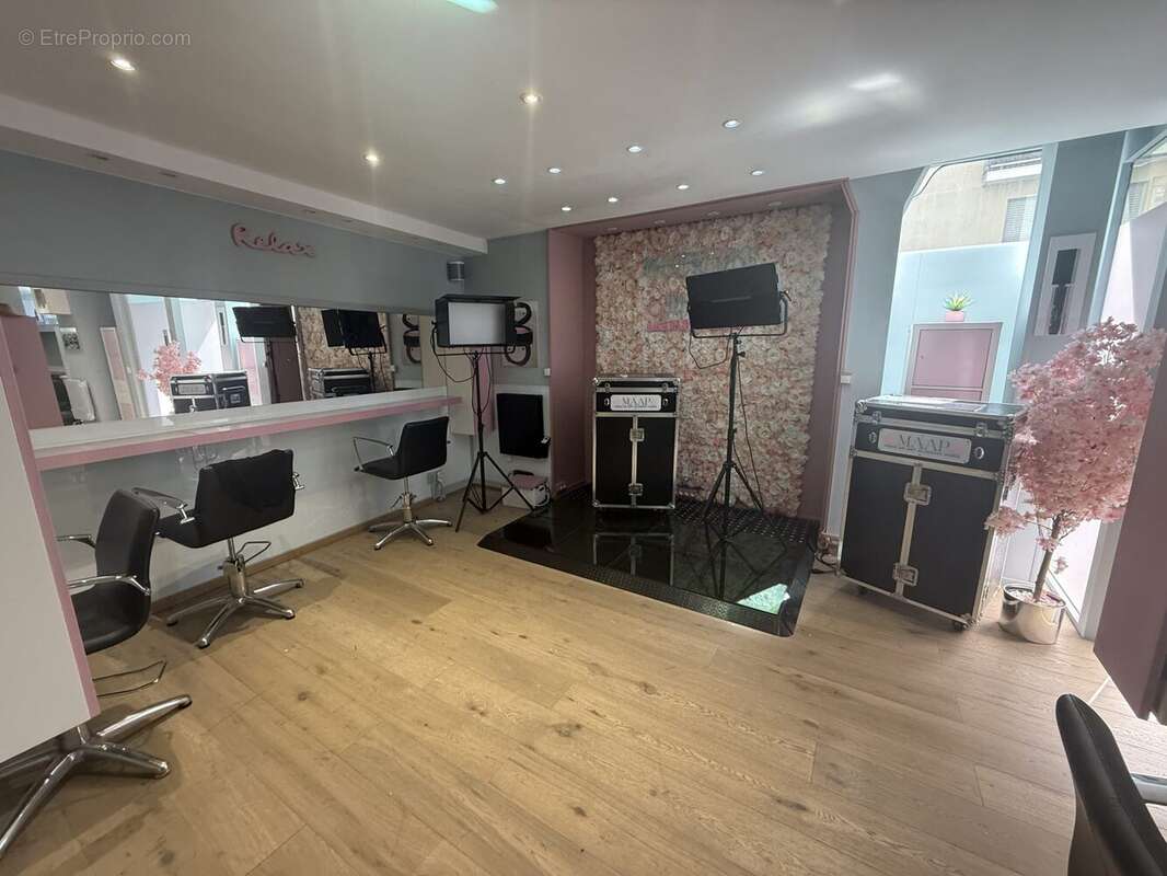 Commerce à PARIS-15E