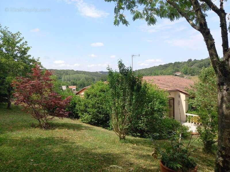 Maison à vendre 6 pièces VILLEFRANCHE DE ROUERGUE (12) - photo 3