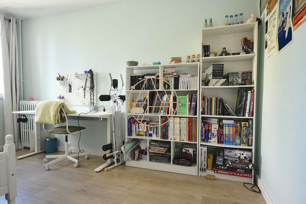 Appartement à SAINT-MAUR-DES-FOSSES