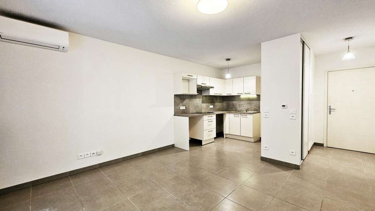 Appartement à LE CANNET