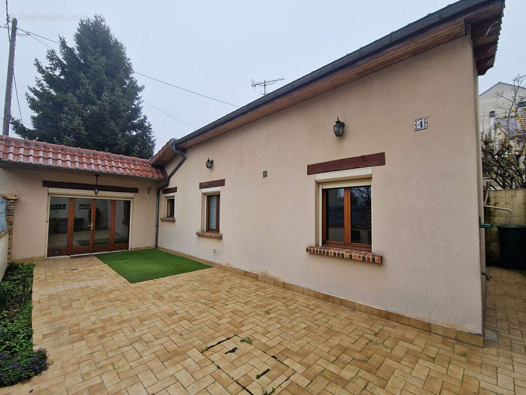 Maison à LIVRY-GARGAN