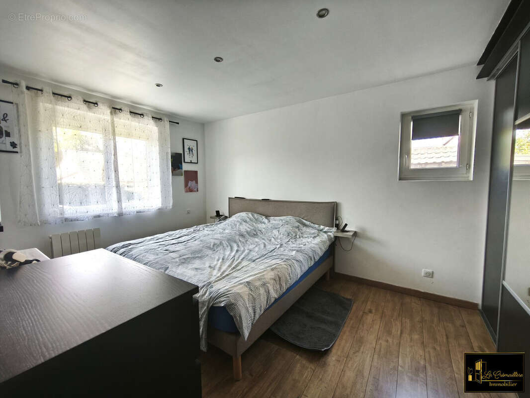 Chambre RDC - Maison à CORBREUSE