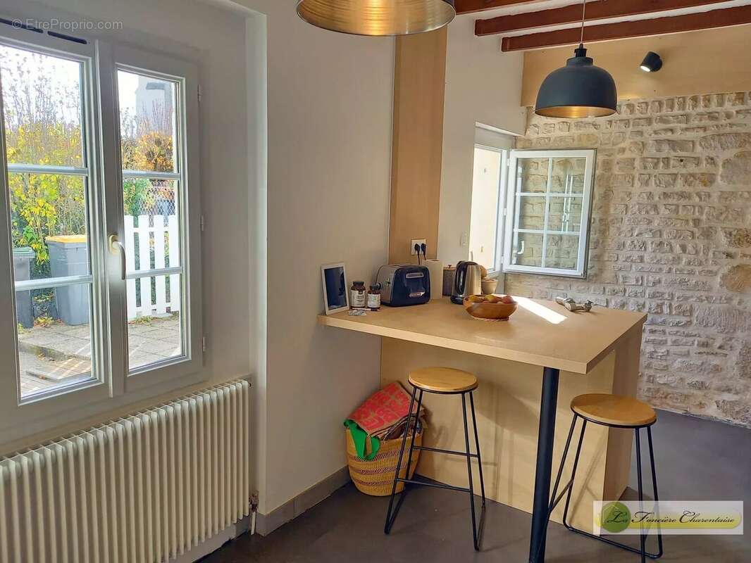 Maison à SAINT-AMANT-DE-BOIXE