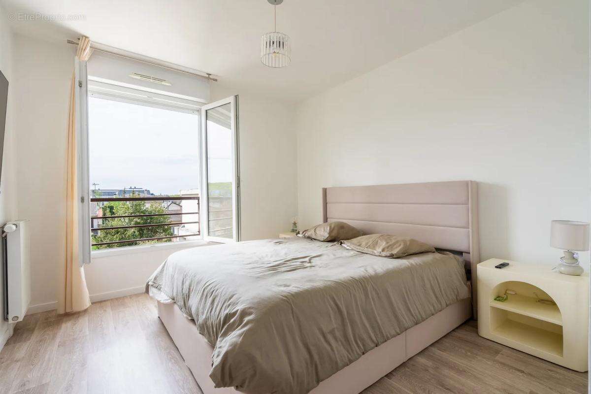 Appartement à LIVRY-GARGAN