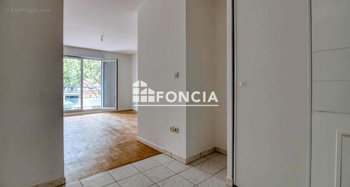 Idéal pour un 1er achat ou un investissement locatif ! Rue de la Senette à Carrières-sous-poissy (78) - Appartement T2 rénové 42 - photo 6