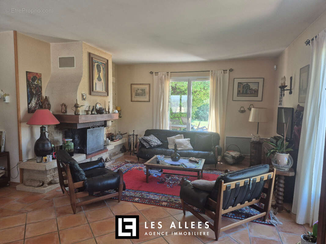 Maison à BONLIEU-SUR-ROUBION