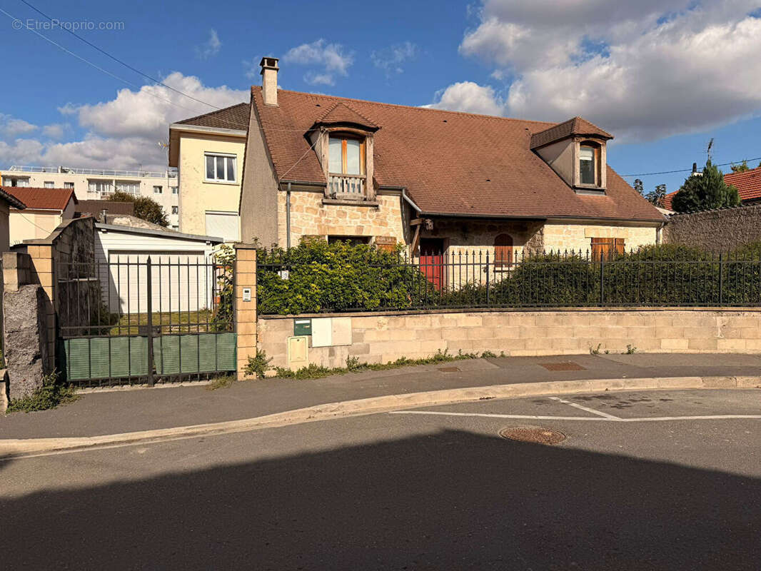 Maison à BOBIGNY