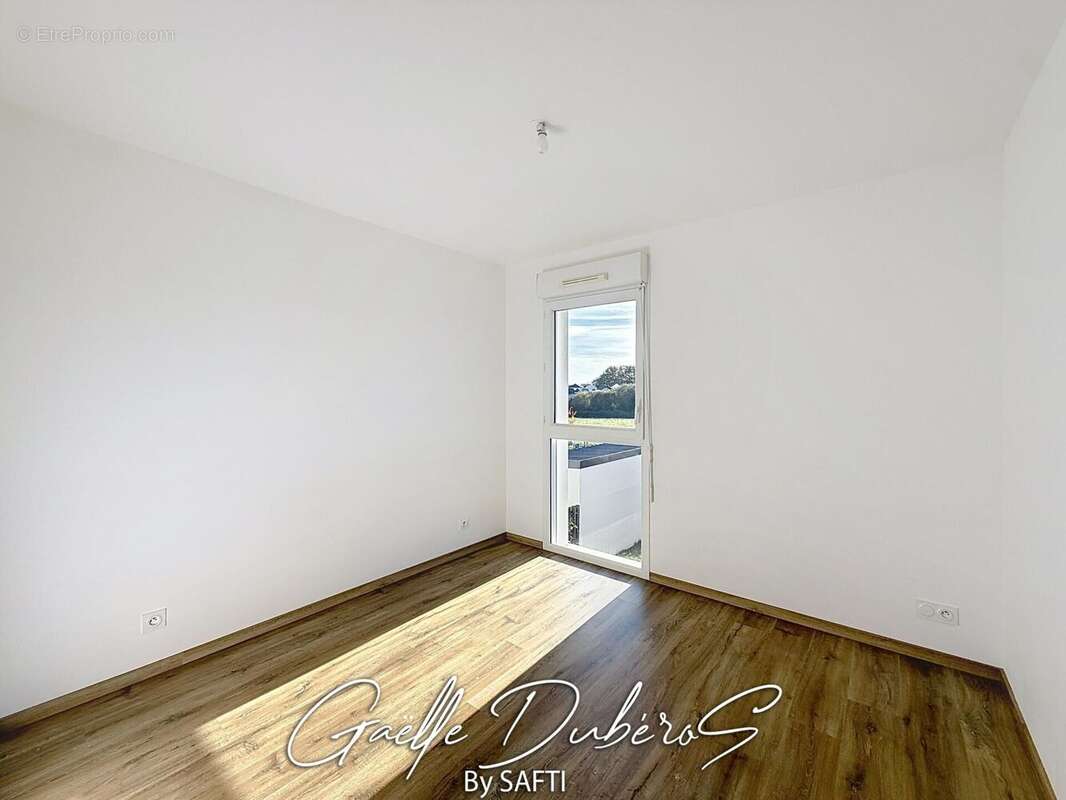 Photo 6 - Maison à AVRILLE