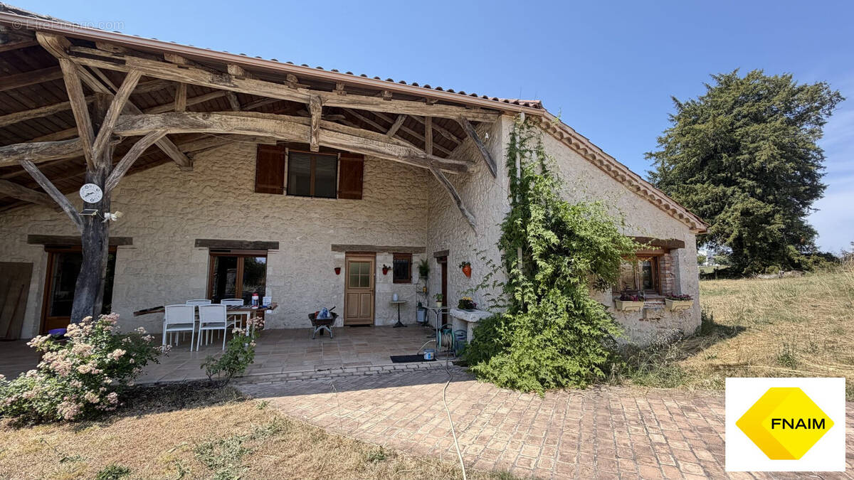 Maison à HAUTEFAGE-LA-TOUR