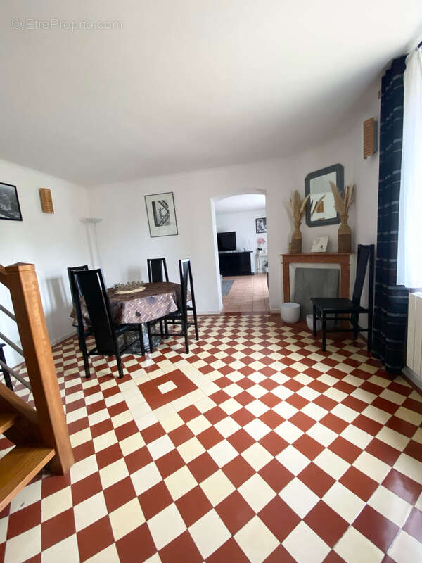 Maison à MEZIERES-EN-VEXIN