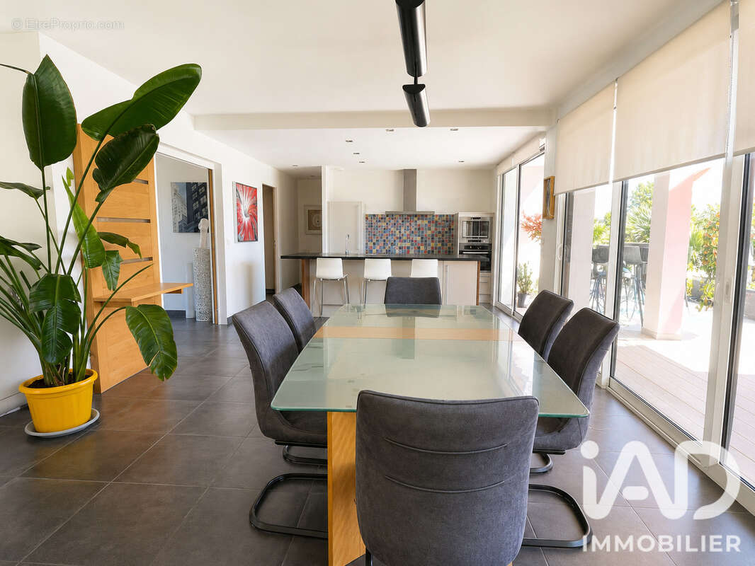 Maison 137 m² à Plomeur  - photo 4