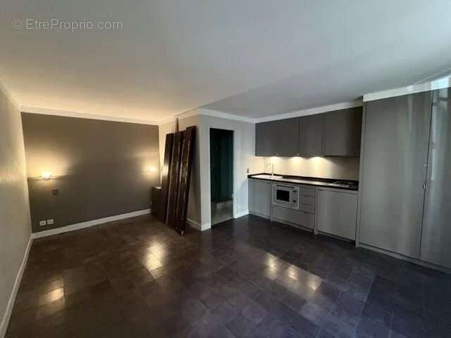 Appartement à PARIS-3E