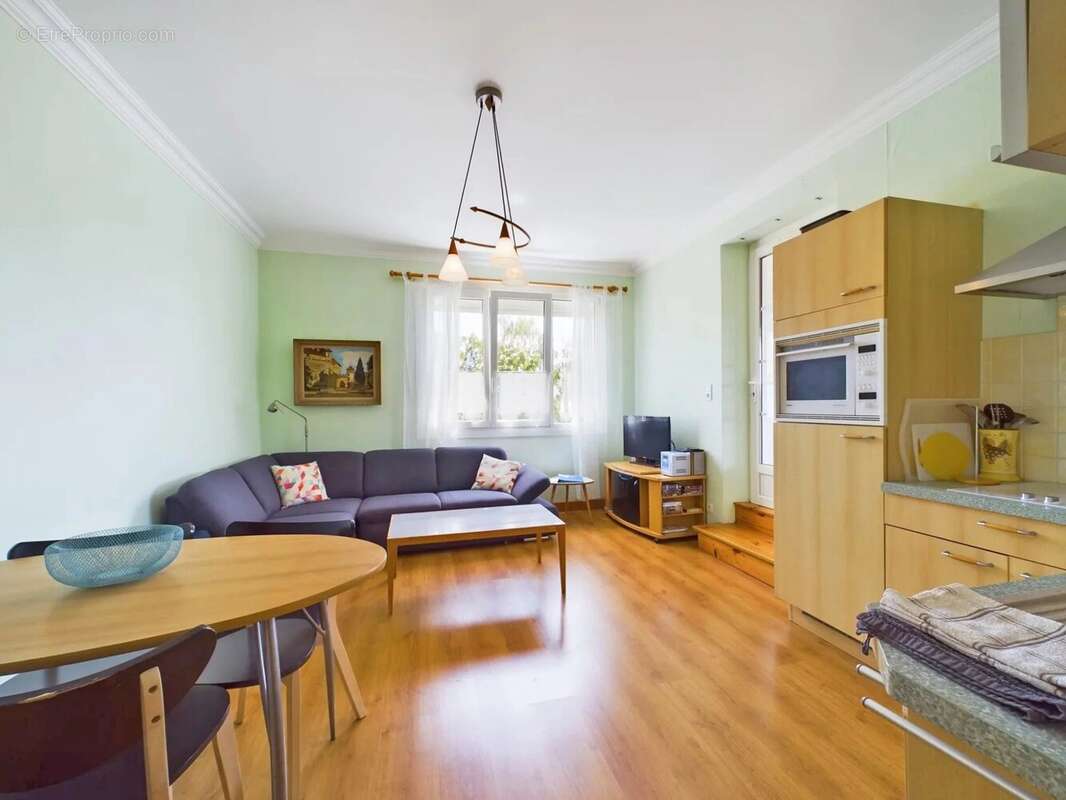 Charmante propriété à multiples habitations avec piscine et potentiel de revenus dans le sud-ouest de la France - photo 11