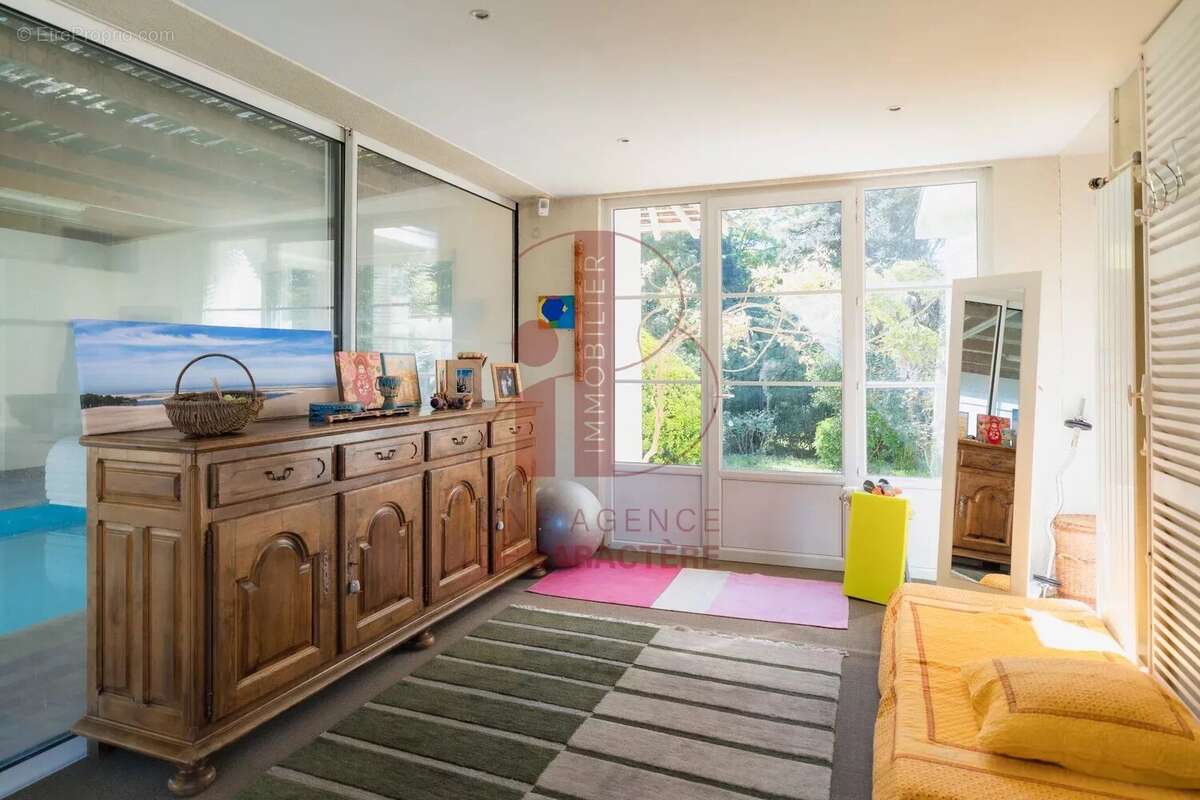 Maison à FONTAINEBLEAU