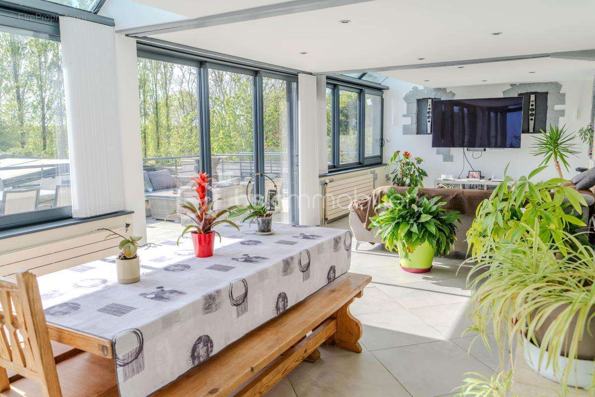 Maison 6 pièces - 4 chambres - Piscine - photo 4