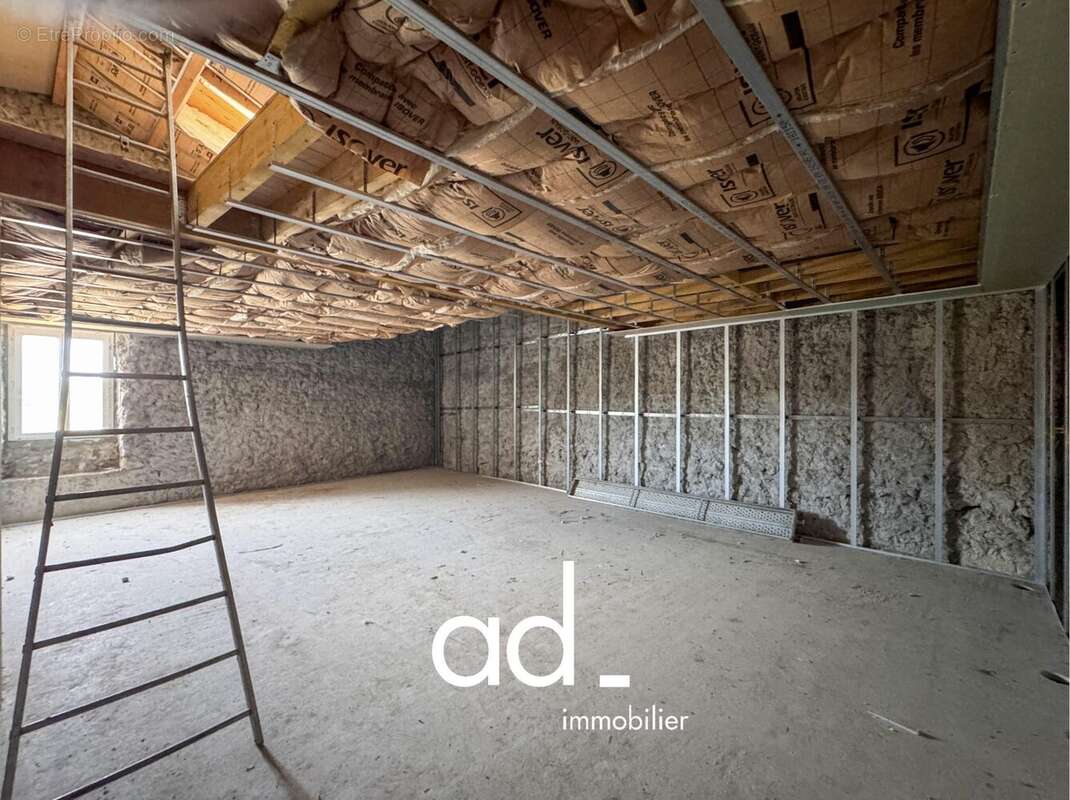 Appartement 311 m² à Esnandes  - photo 4