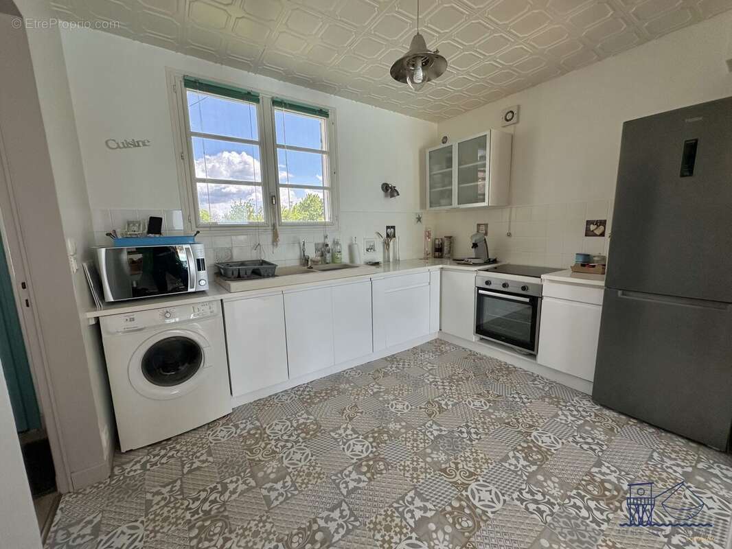 Maison à MORTAGNE-SUR-GIRONDE