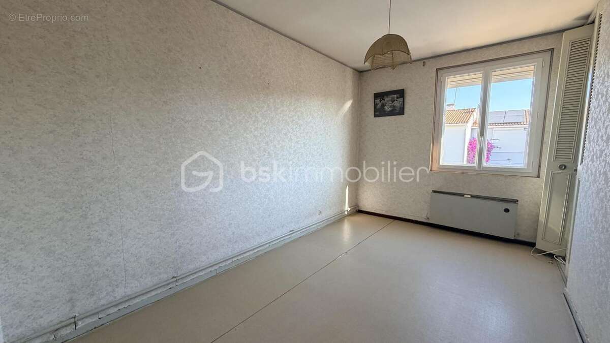 Maison à SAINT-ESTEVE