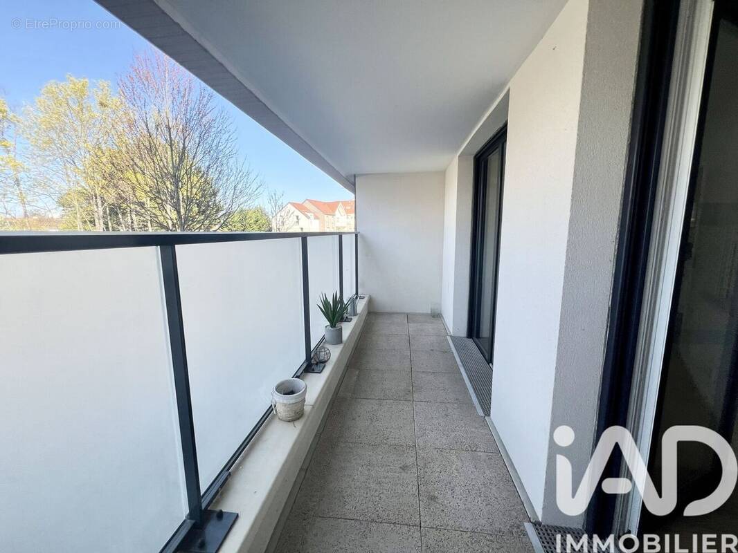 Photo 1 - Appartement à JOUY-LE-MOUTIER