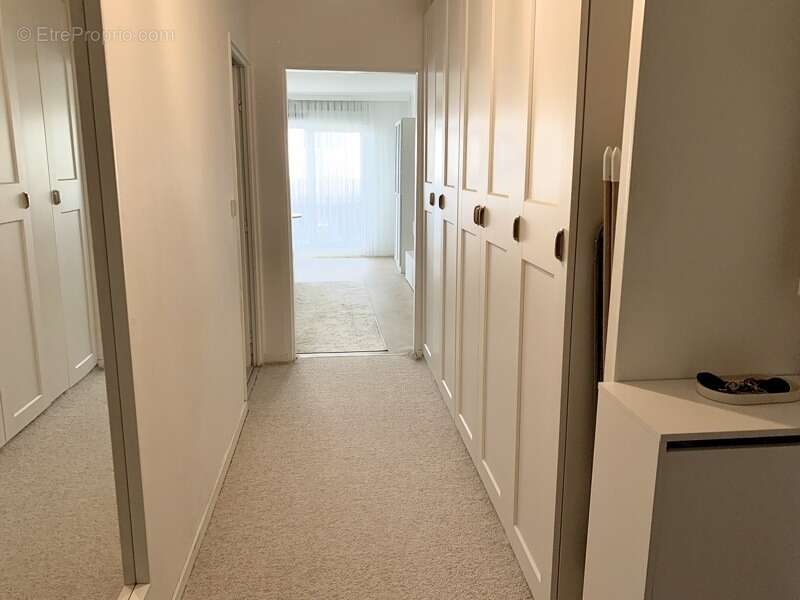 Appartement à L'ISLE-D'ABEAU